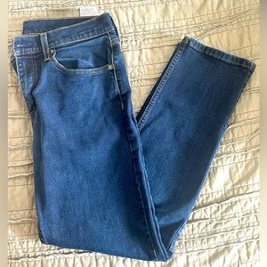 Men’s Dark Wash Levi’s 511